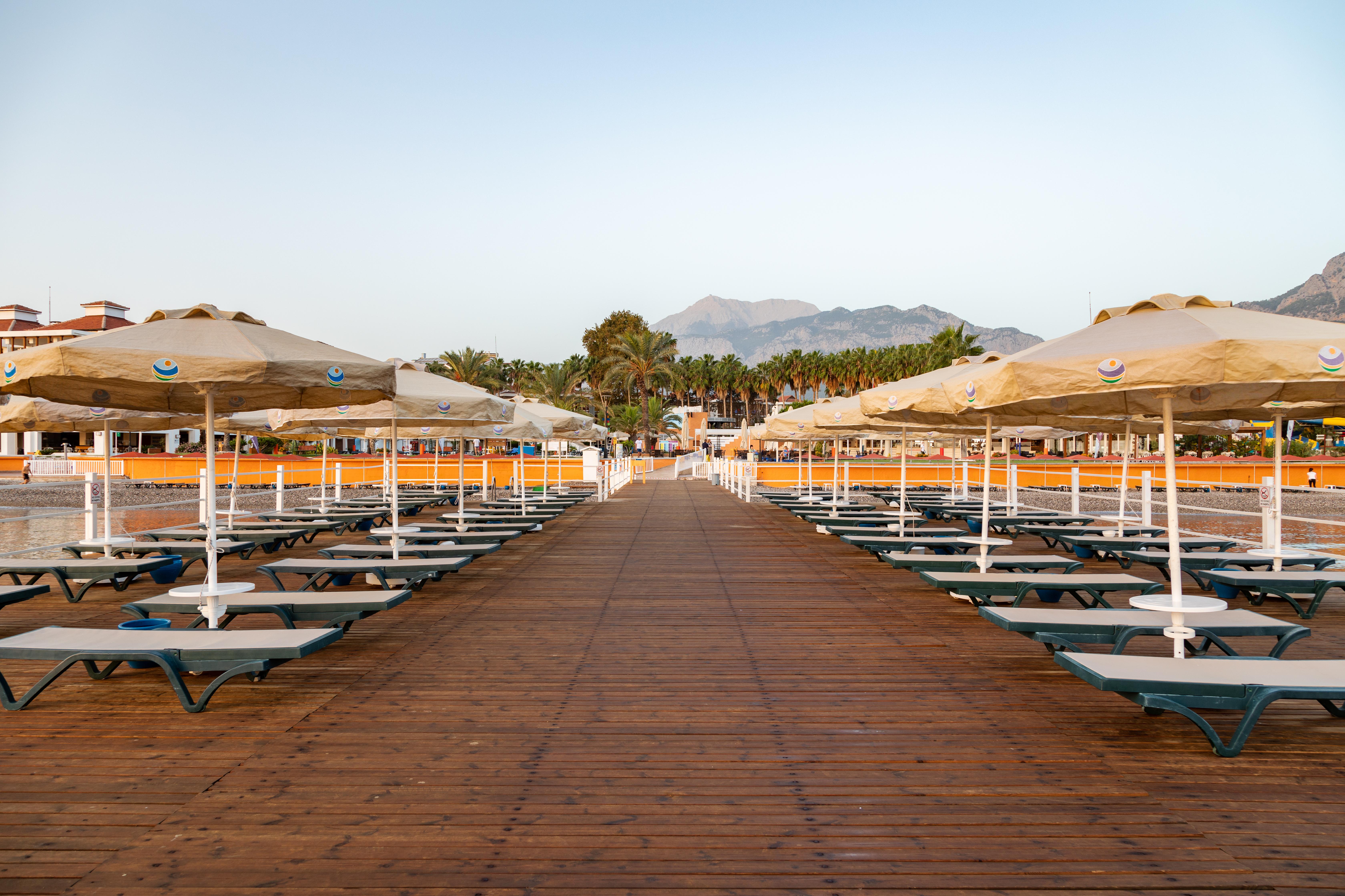 Aqi Hydros Club Ξενοδοχείο Κεμέρ Εξωτερικό φωτογραφία The beach at the resort